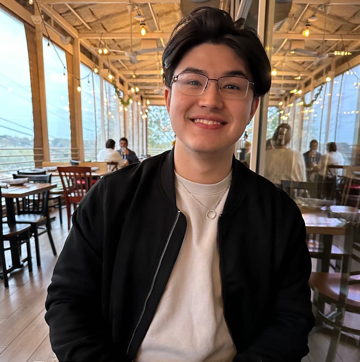 Headshot of Thomas Tran